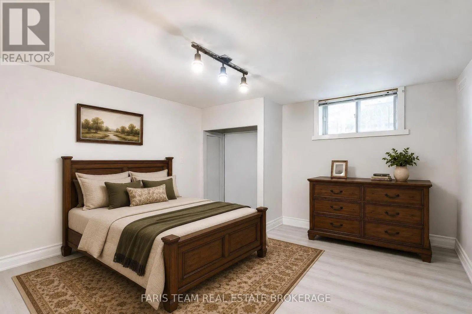 136 ORIOLE DRIVE