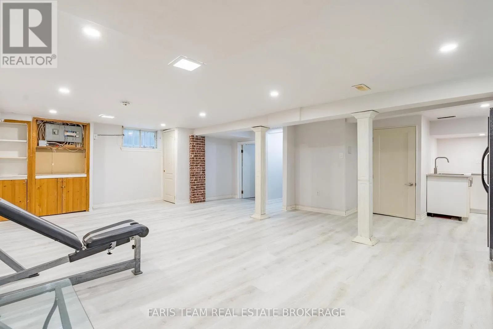 136 ORIOLE DRIVE