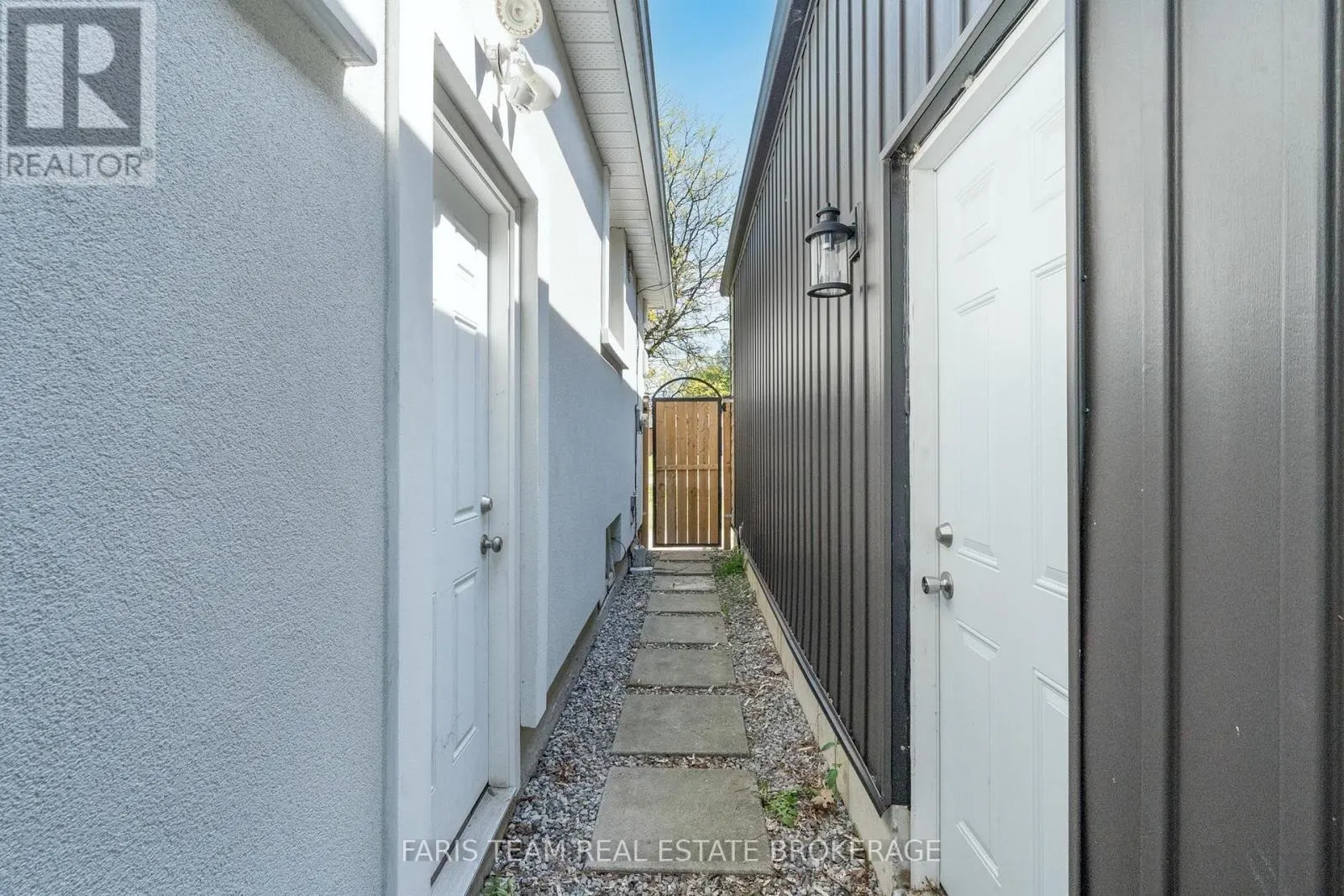 136 ORIOLE DRIVE