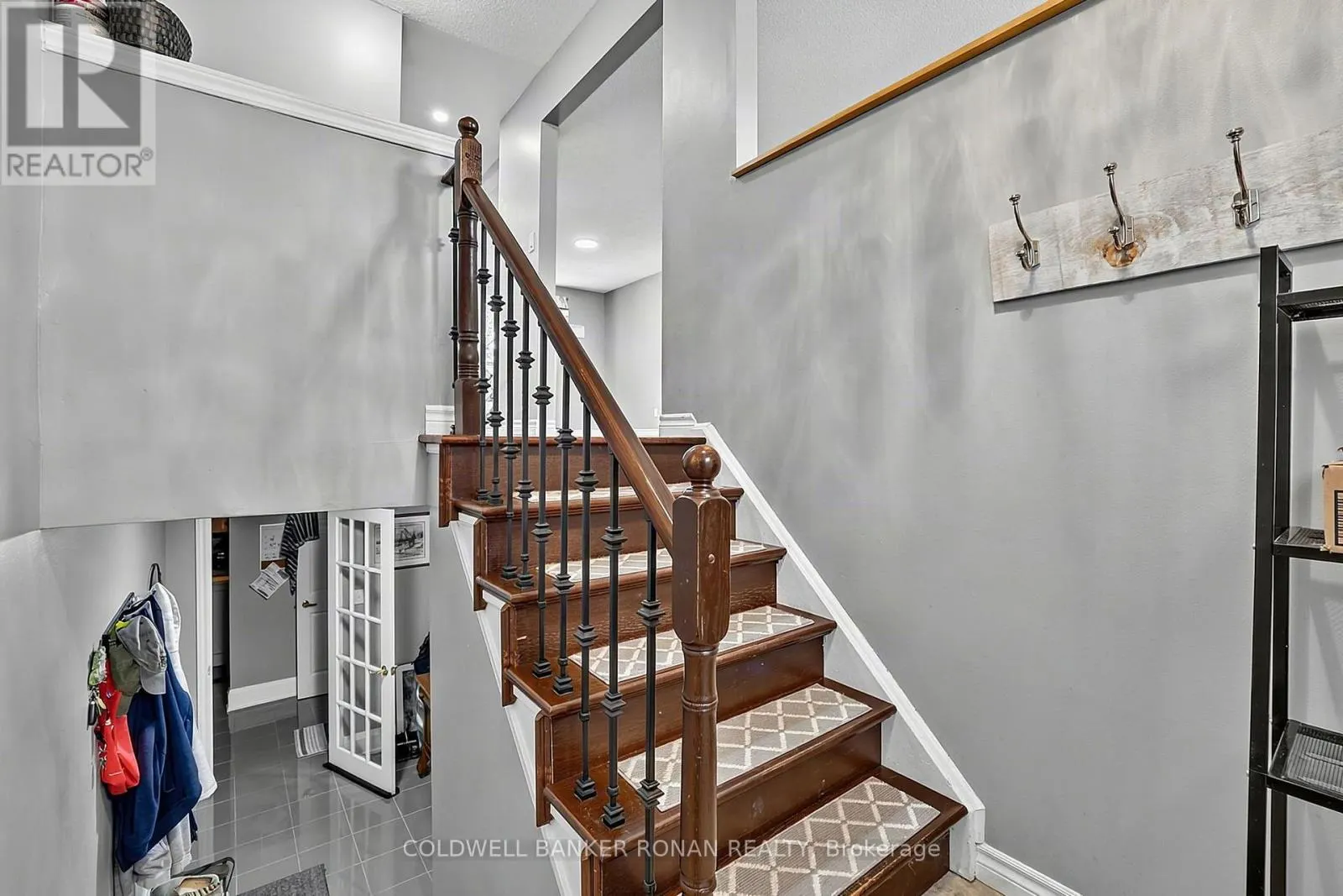 8 MCCARTHY CRESCENT