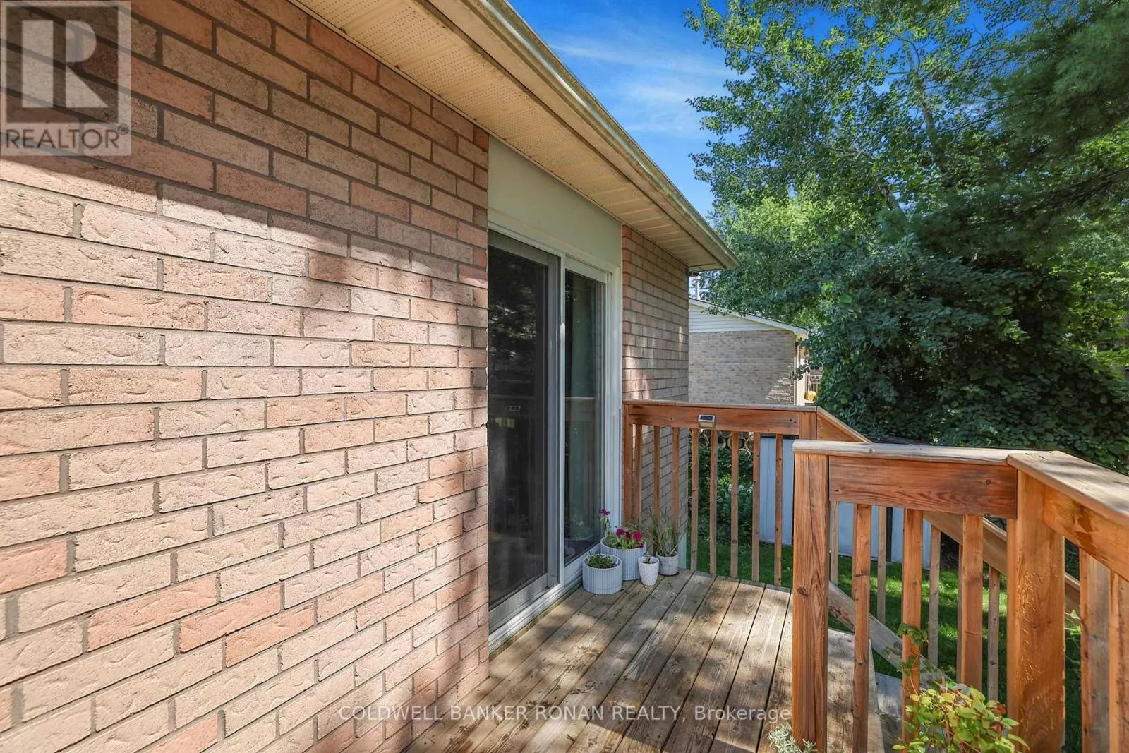 8 MCCARTHY CRESCENT