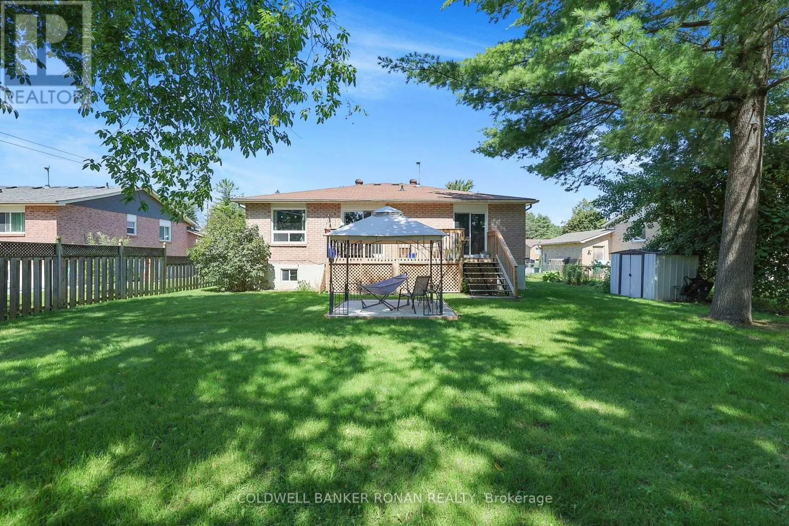 8 MCCARTHY CRESCENT