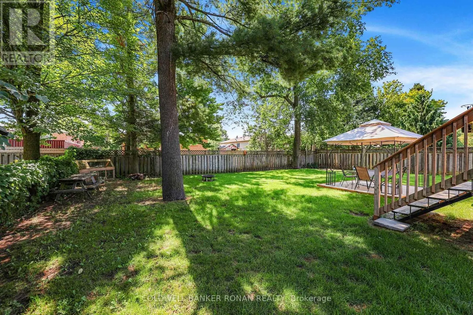 8 MCCARTHY CRESCENT