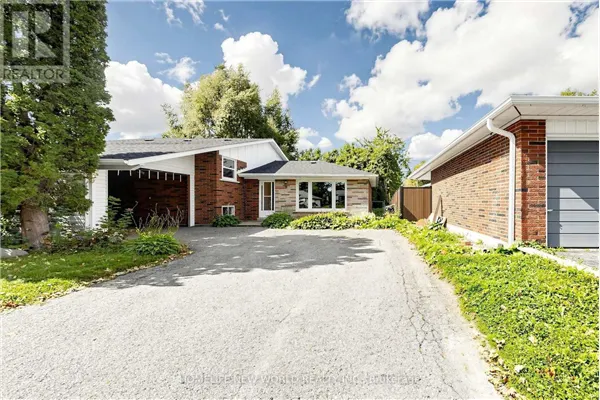 6 VALLEYCREST AVENUE