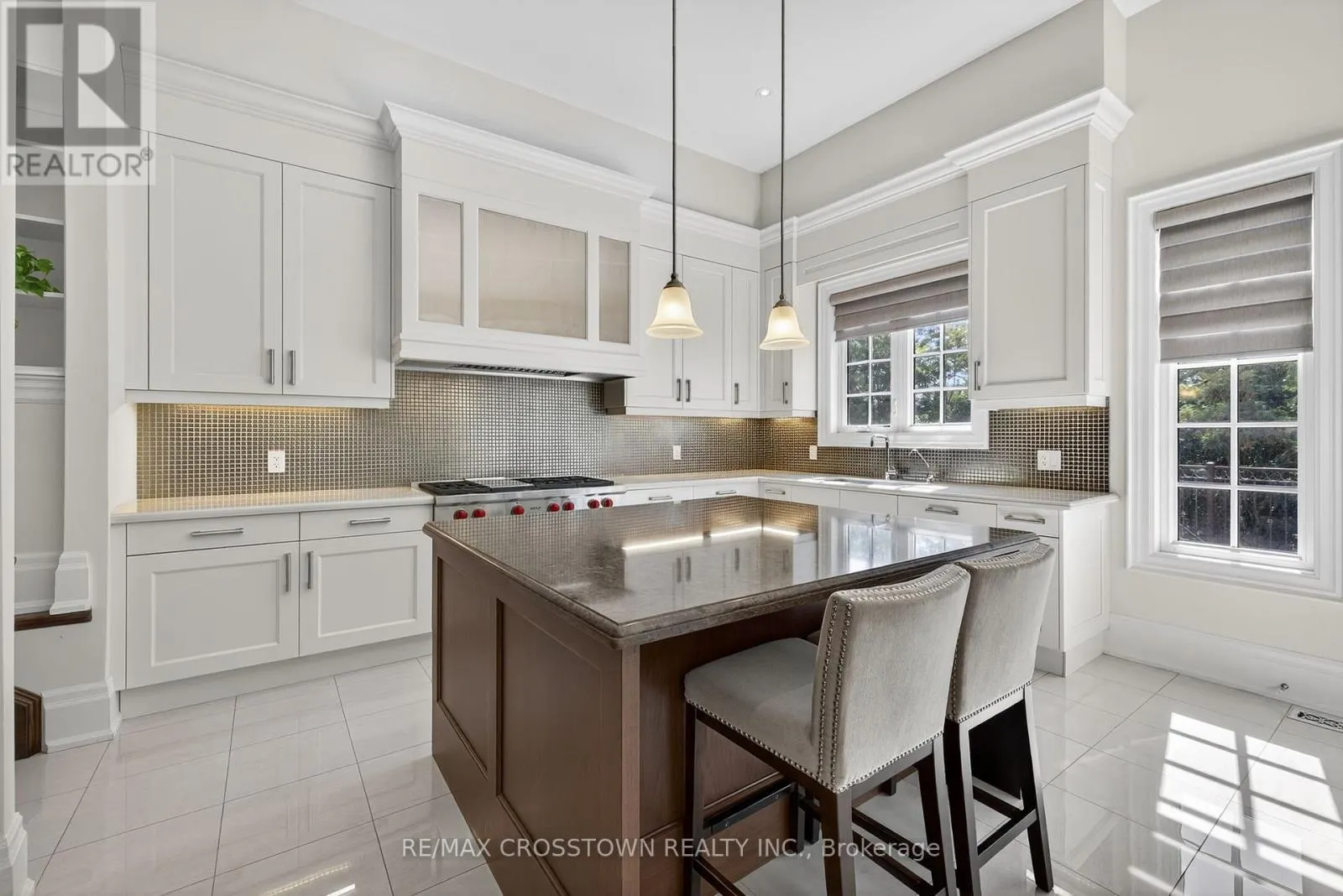 10 ANNSLEYWOOD COURT
