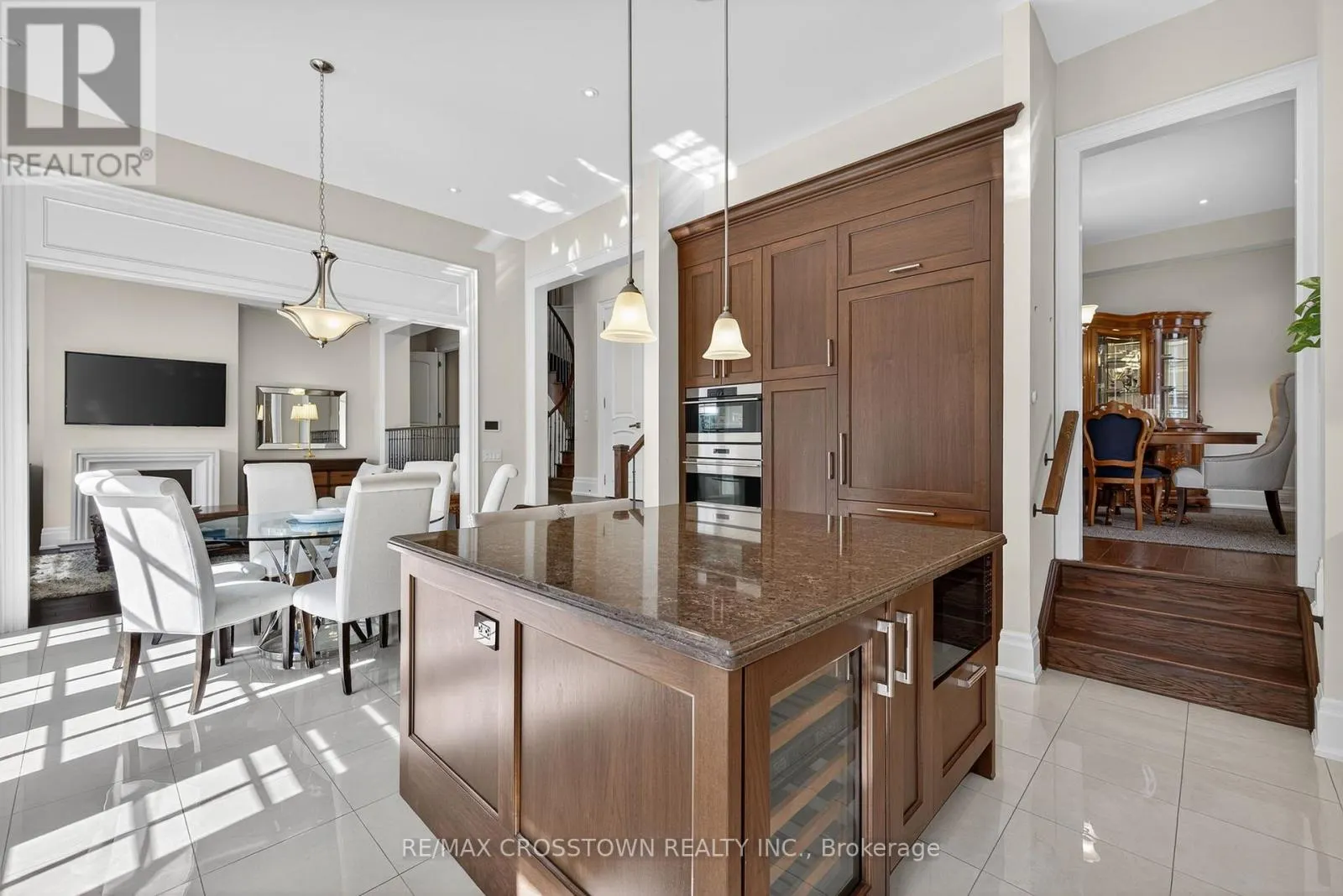 10 ANNSLEYWOOD COURT