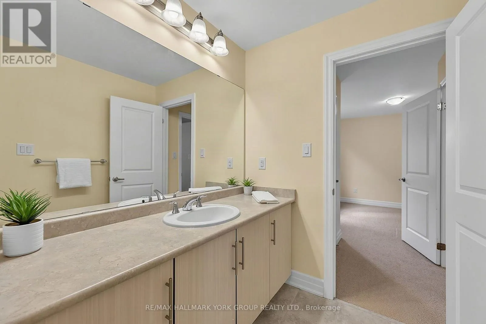 36 ALEX CAMPBELL CRESCENT