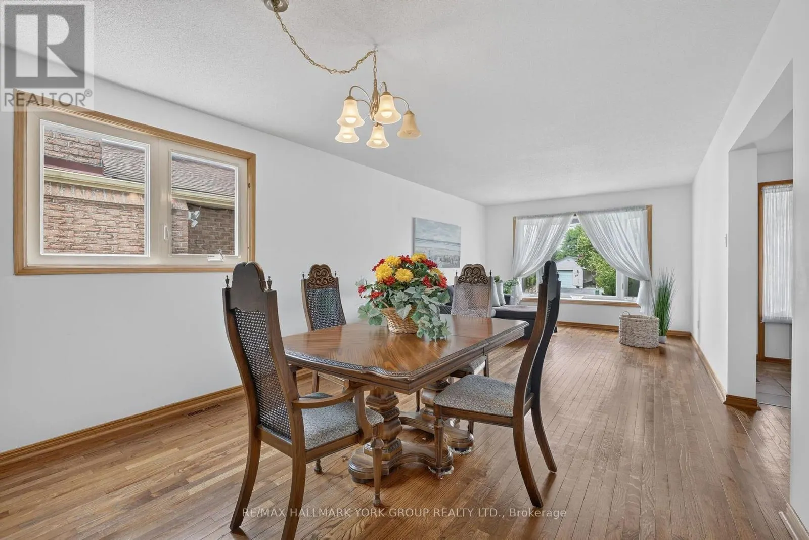 59 RIVERGLEN DRIVE
