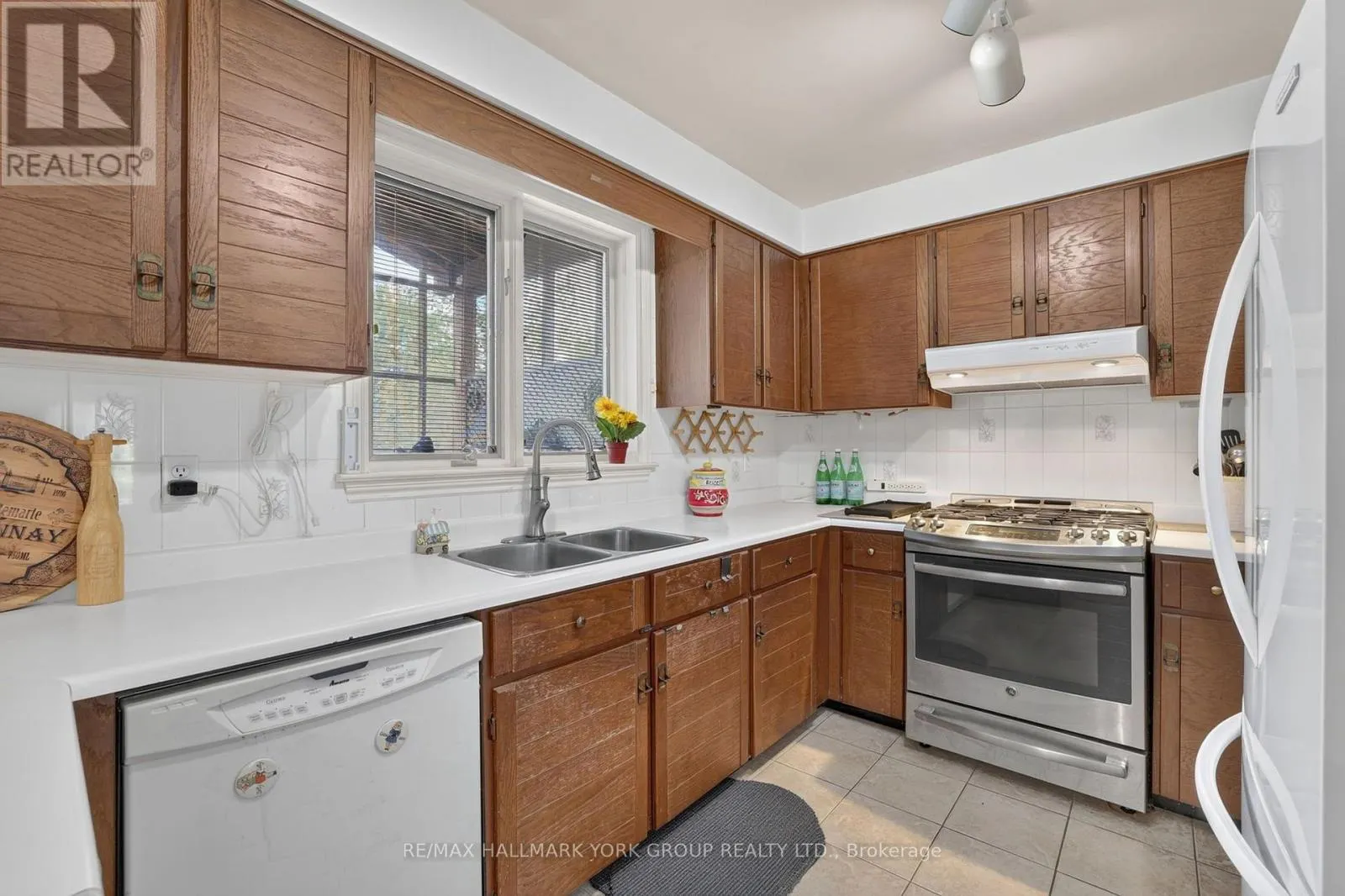 59 RIVERGLEN DRIVE