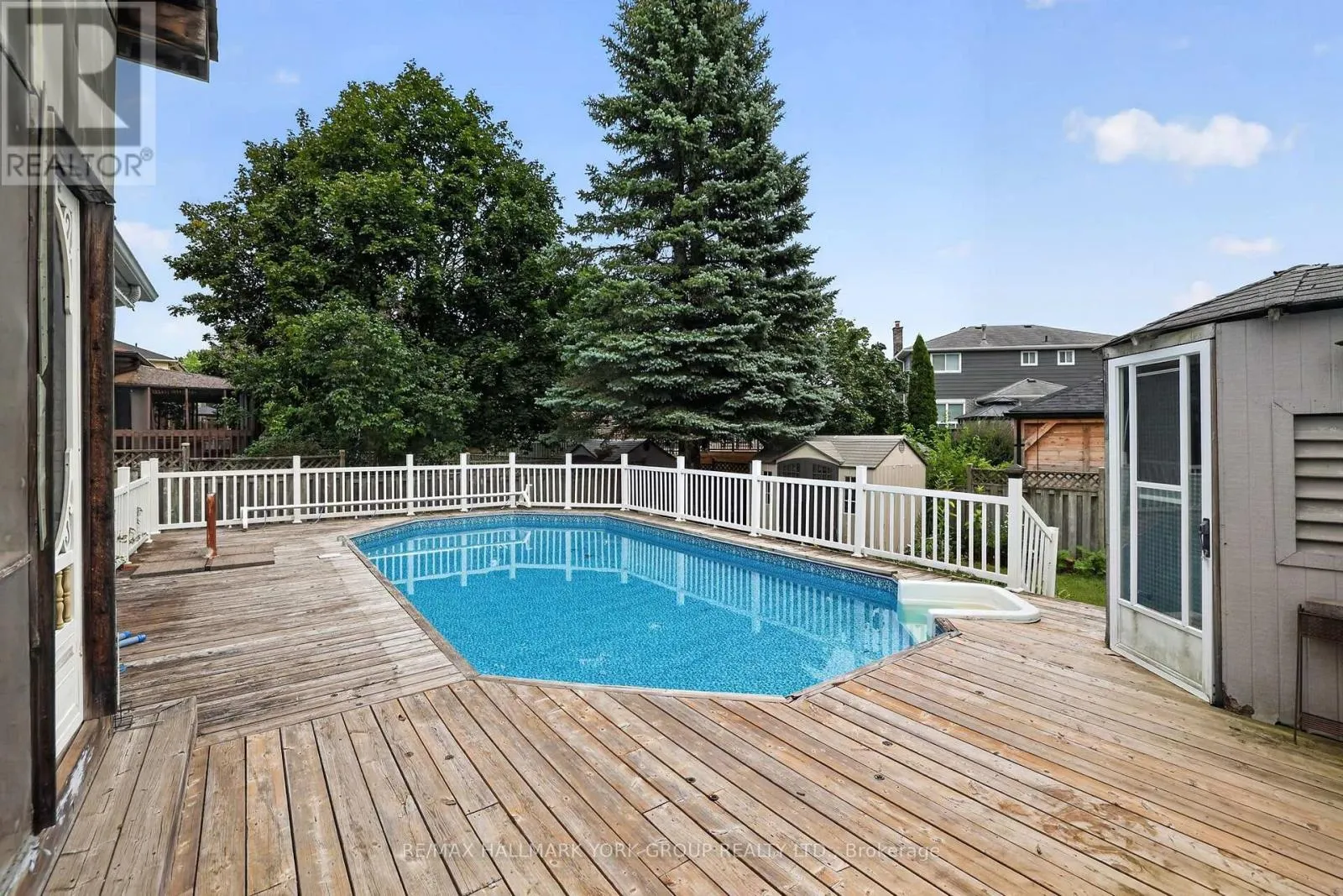 59 RIVERGLEN DRIVE