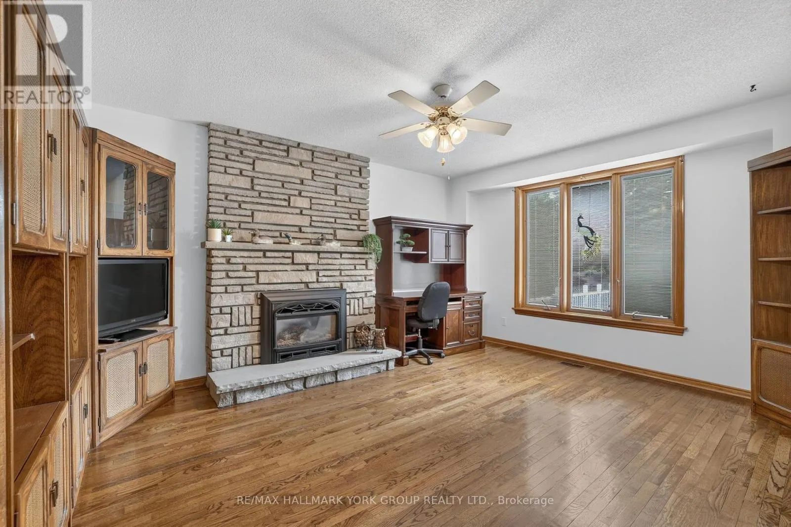 59 RIVERGLEN DRIVE