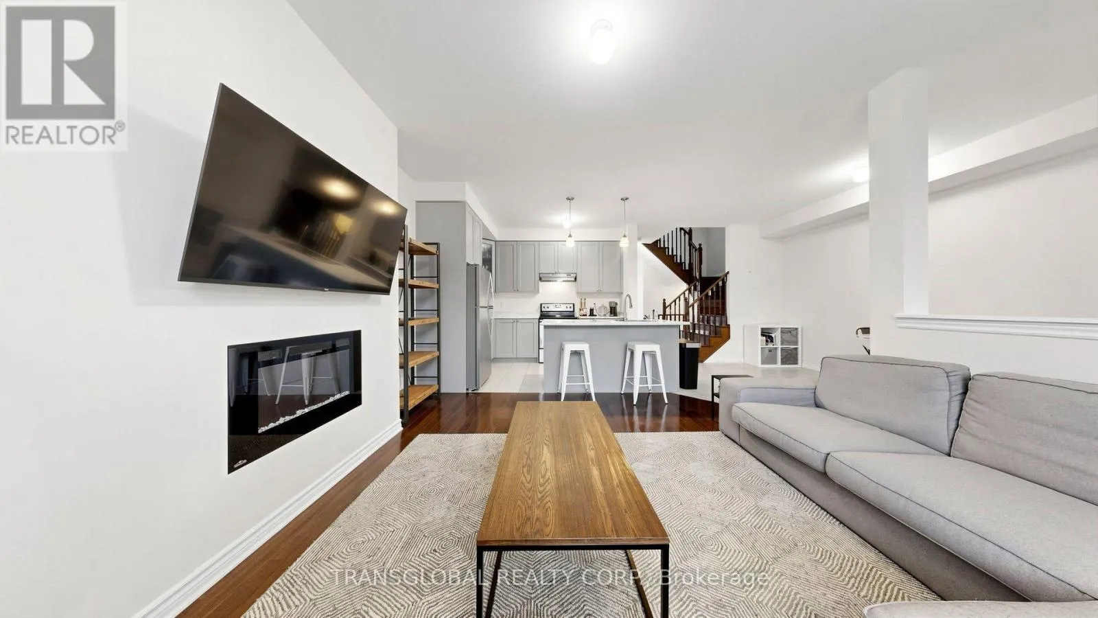 181 BEECHBOROUGH CRESCENT