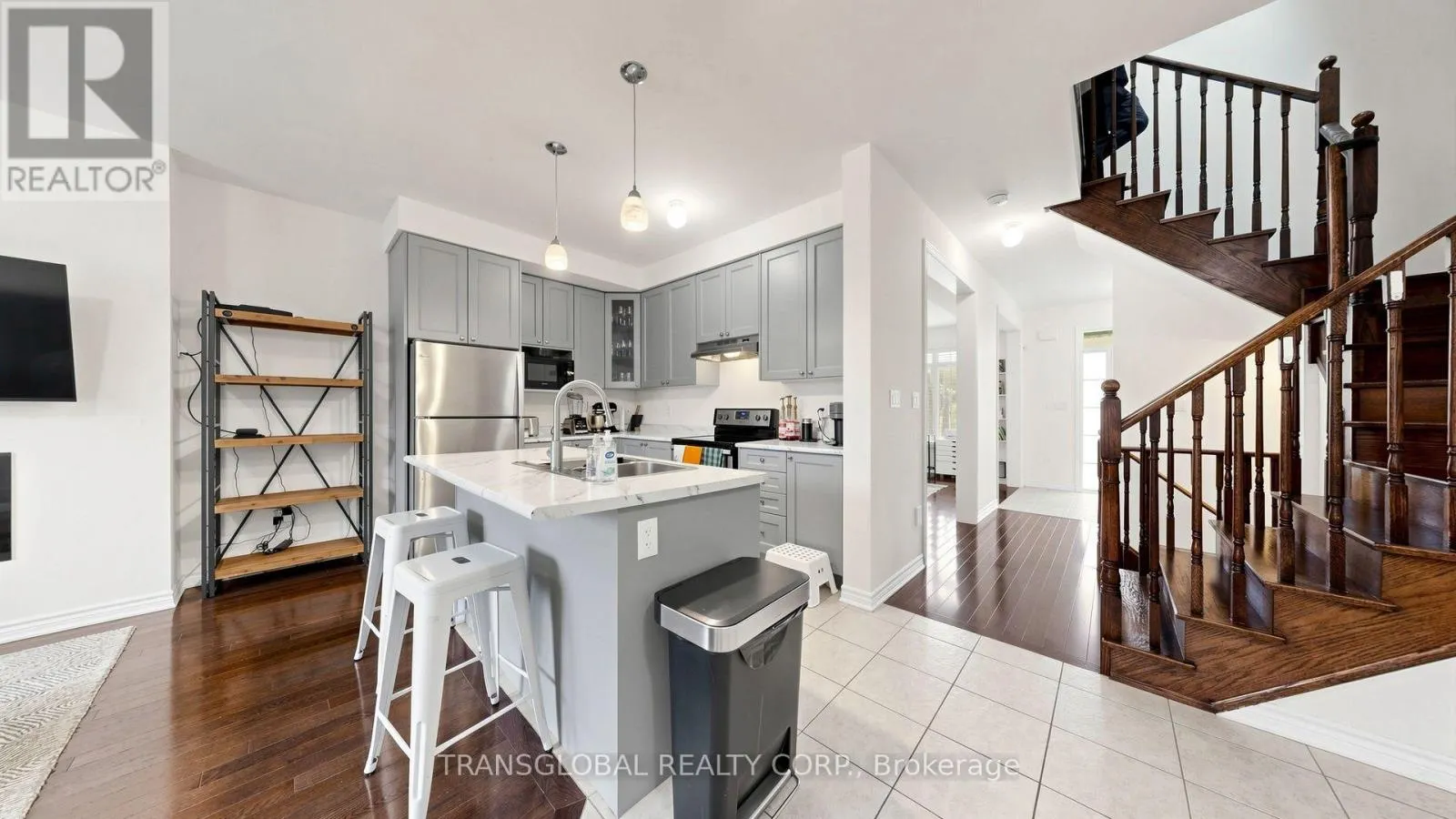 181 BEECHBOROUGH CRESCENT