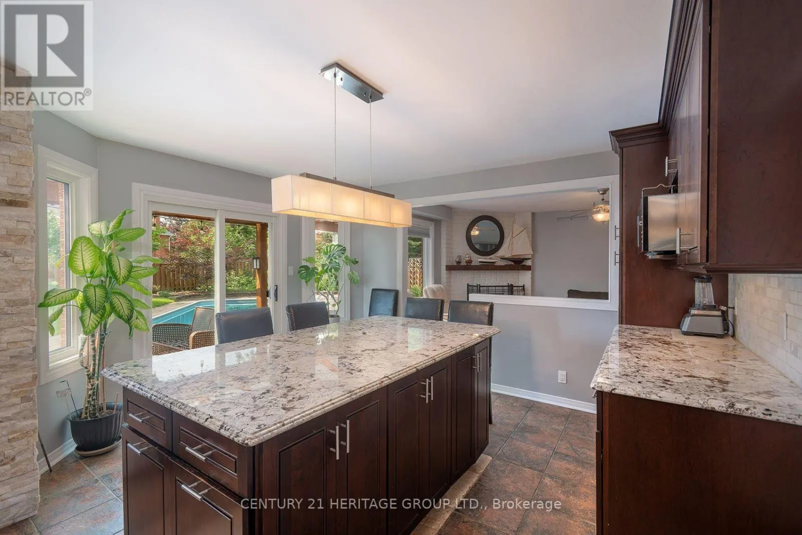 55 CHARTWELL CRESCENT
