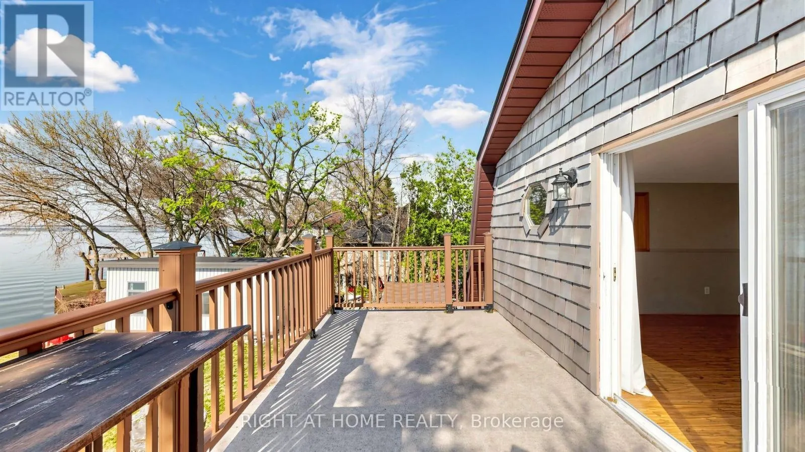 36 SHIRLEA BOULEVARD