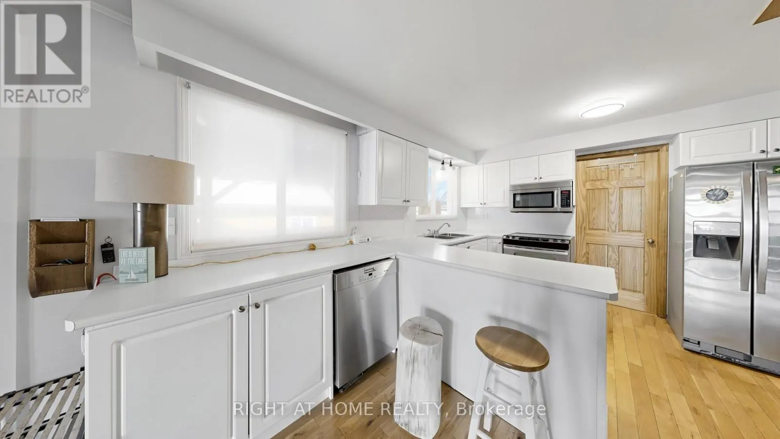 36 SHIRLEA BOULEVARD
