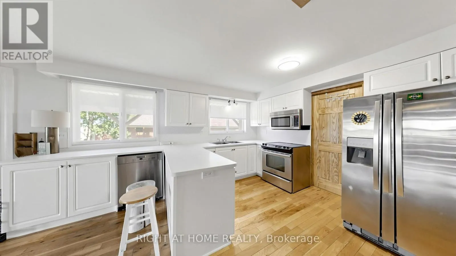 36 SHIRLEA BOULEVARD
