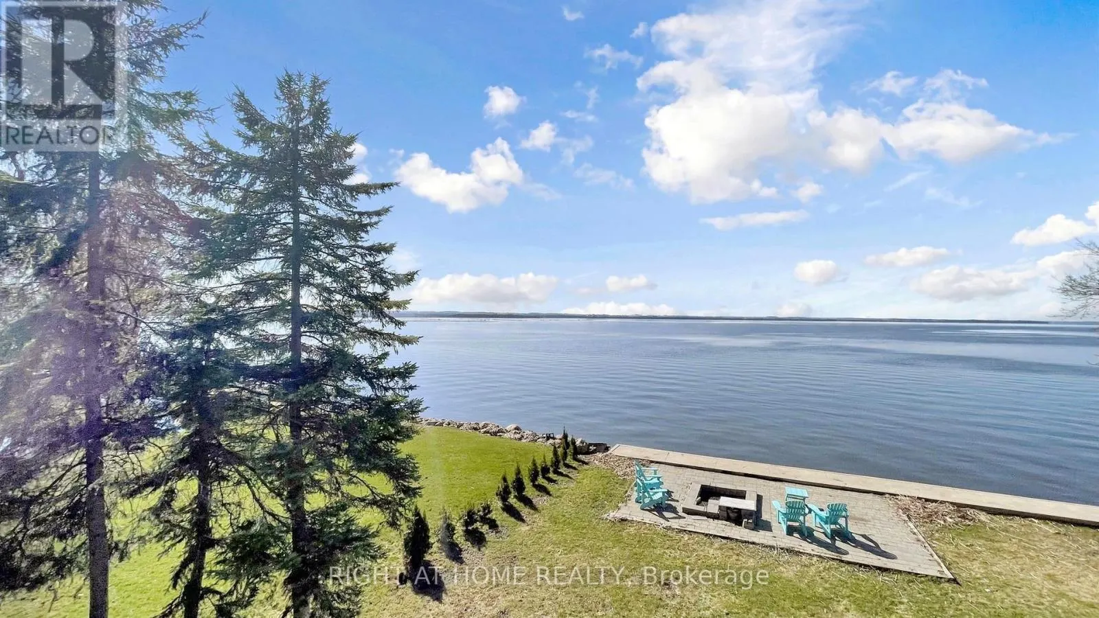 36 SHIRLEA BOULEVARD