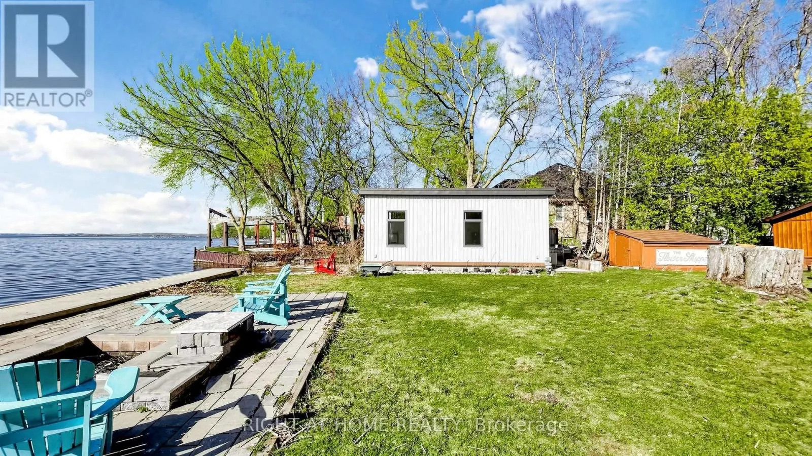 36 SHIRLEA BOULEVARD