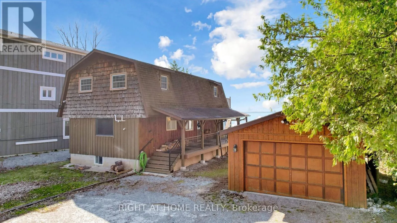 36 SHIRLEA BOULEVARD