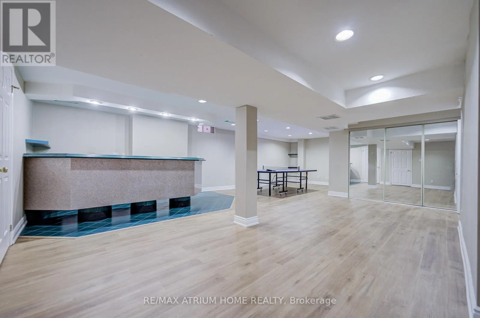 77 ROSEDALE HEIGHTS DRIVE