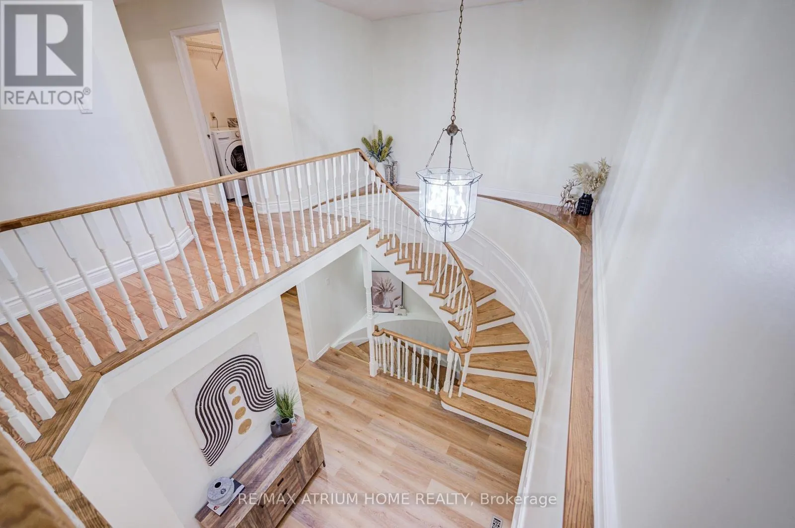 77 ROSEDALE HEIGHTS DRIVE