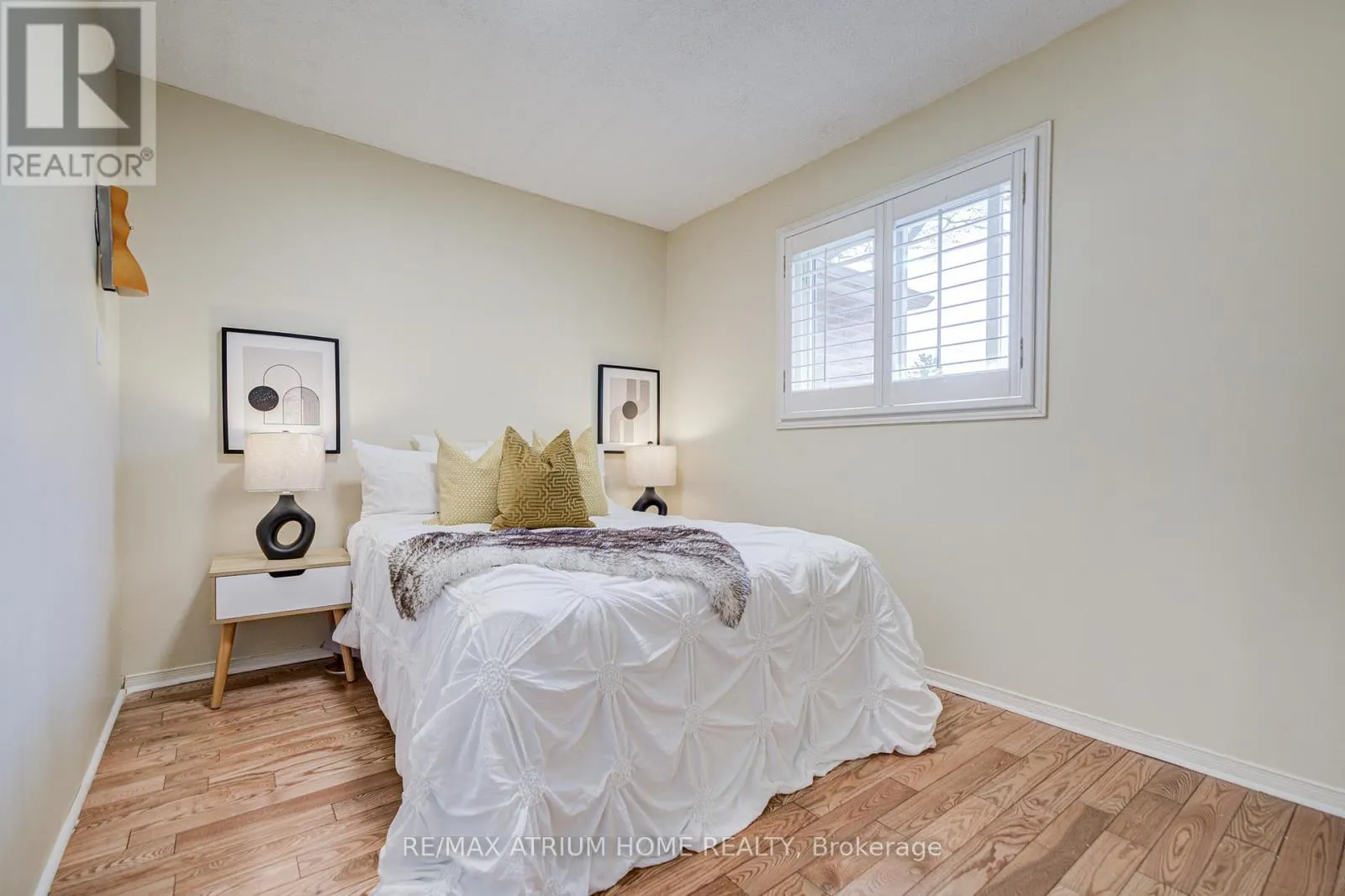 77 ROSEDALE HEIGHTS DRIVE