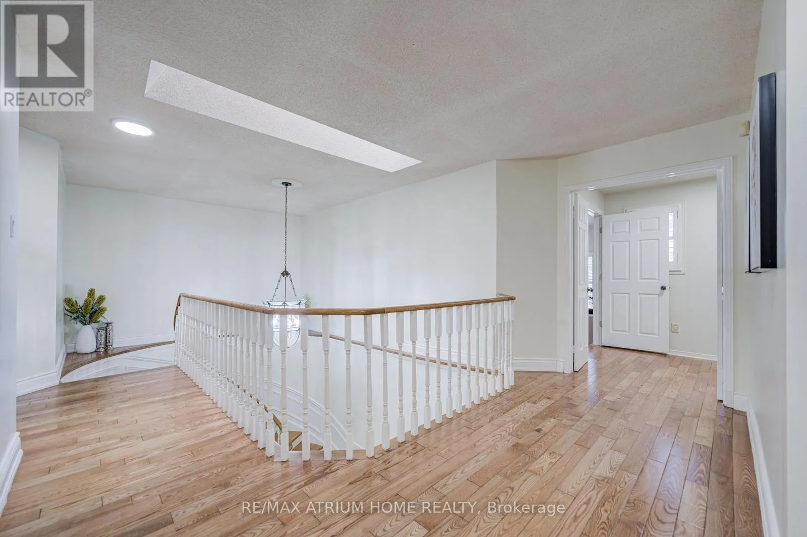 77 ROSEDALE HEIGHTS DRIVE