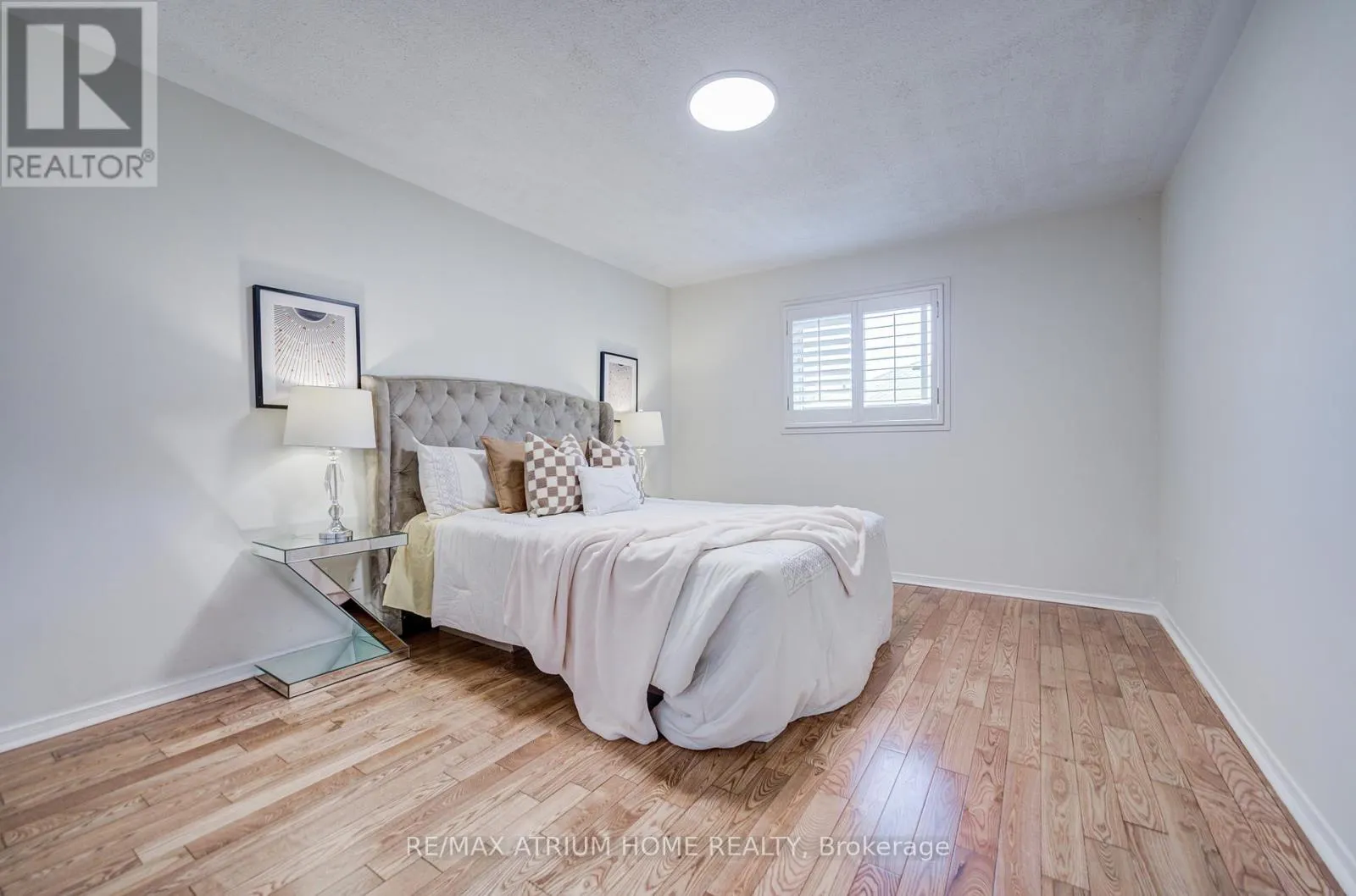 77 ROSEDALE HEIGHTS DRIVE