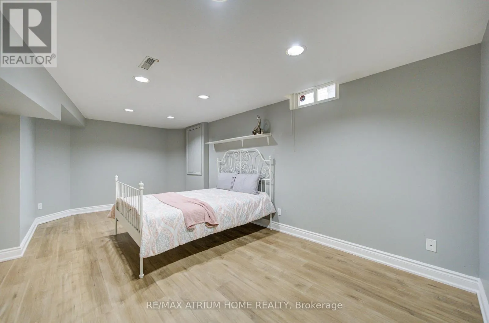 77 ROSEDALE HEIGHTS DRIVE