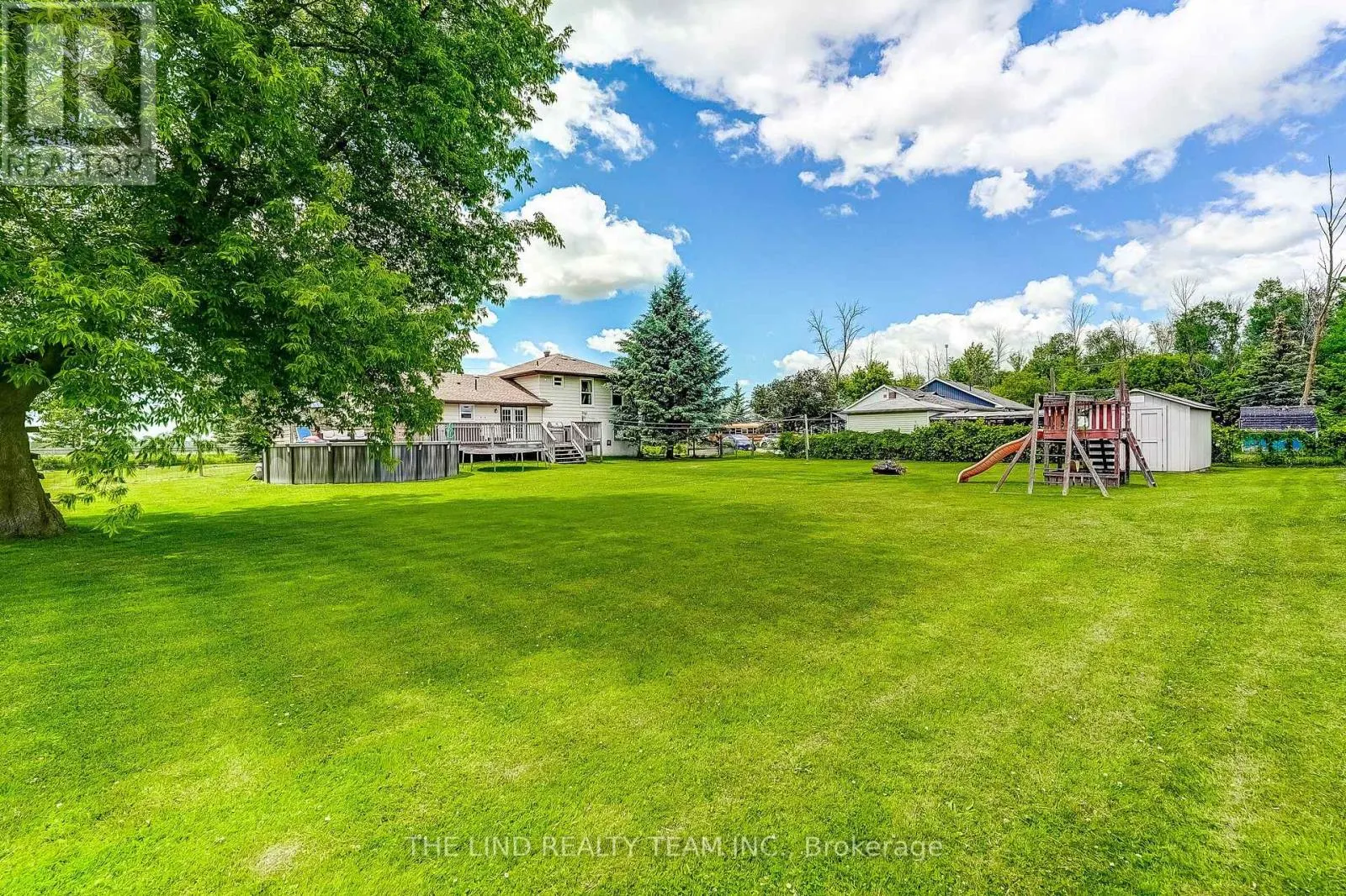 19505 BATHURST STREET