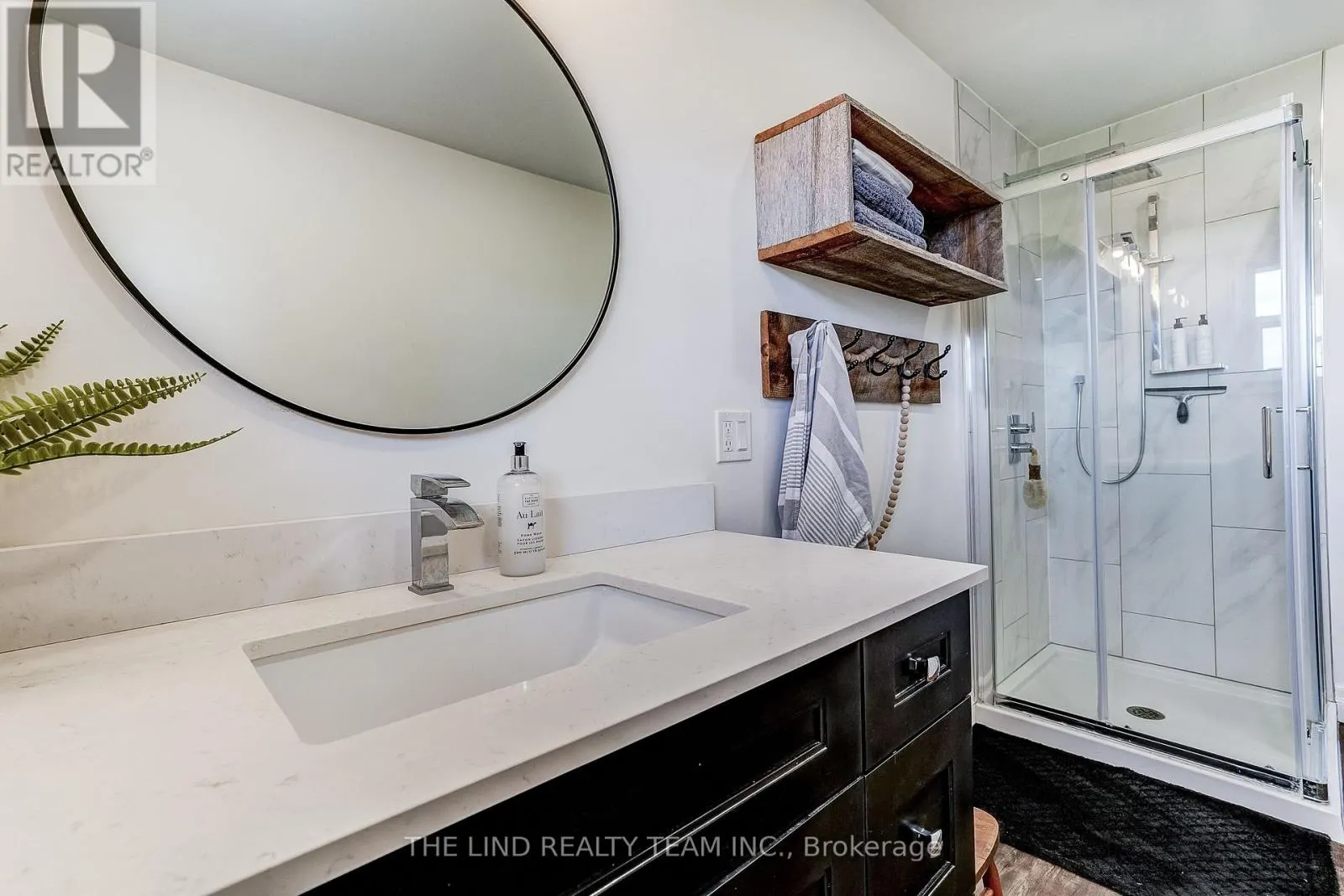 19505 BATHURST STREET