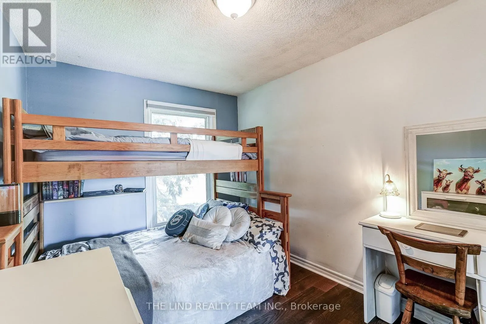 19505 BATHURST STREET