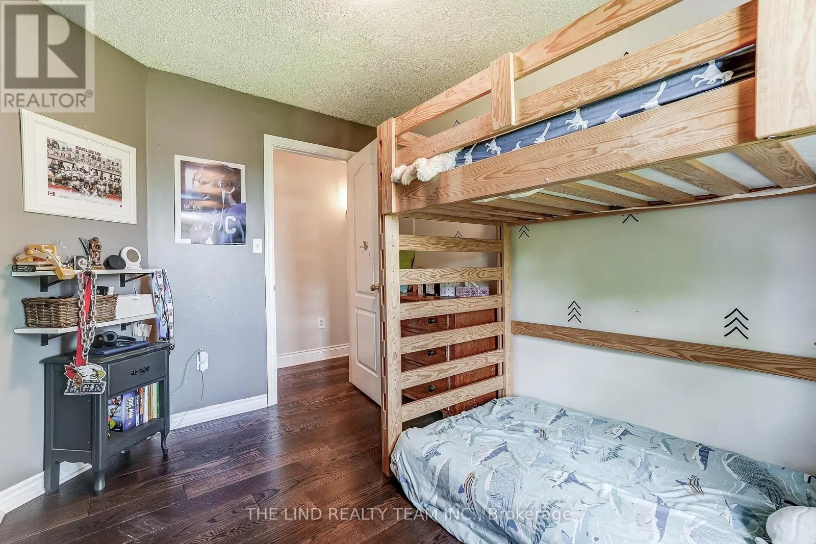19505 BATHURST STREET