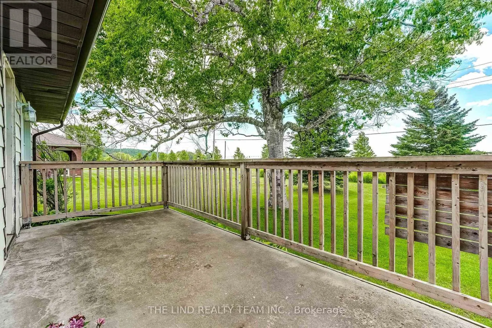 19505 BATHURST STREET