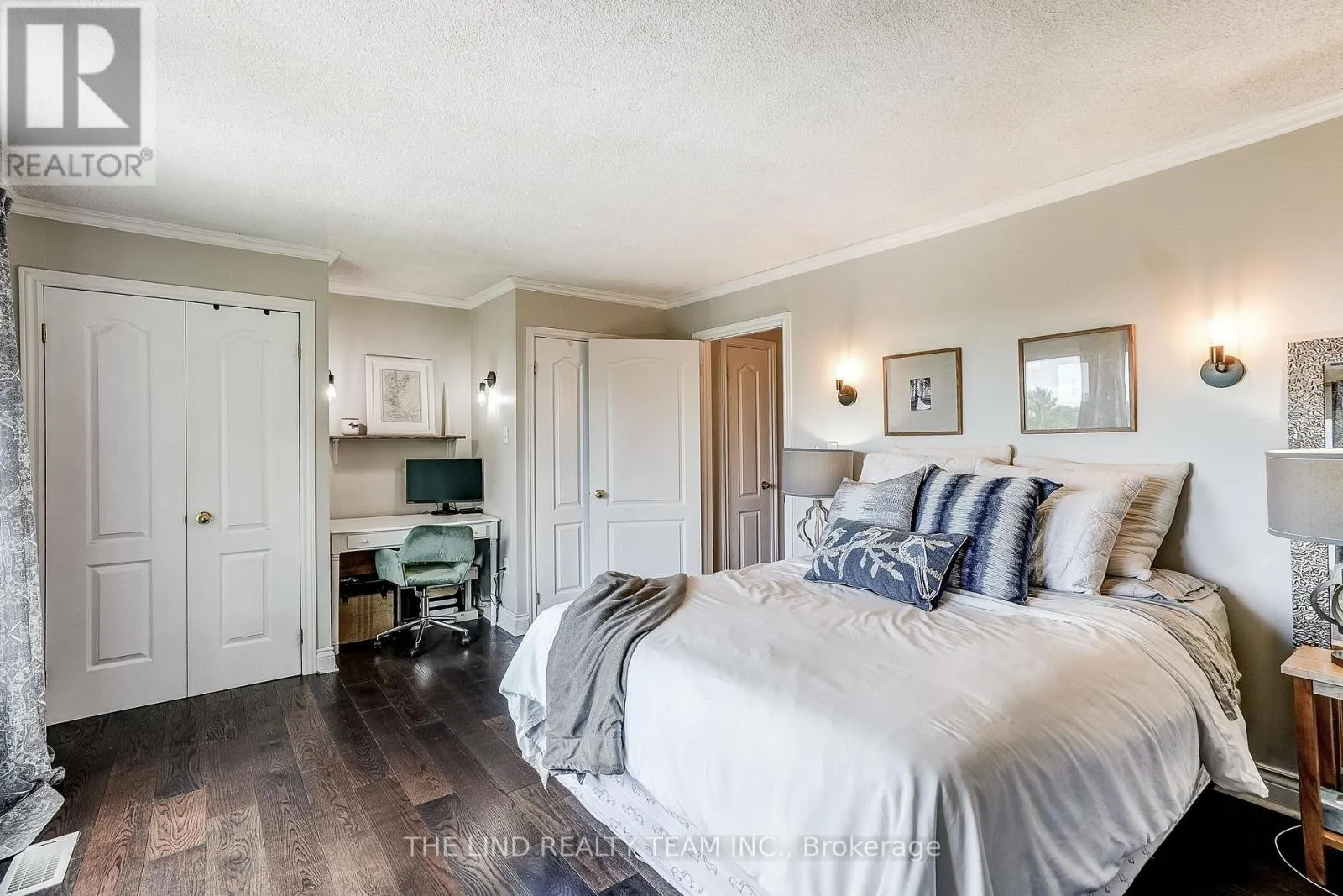 19505 BATHURST STREET