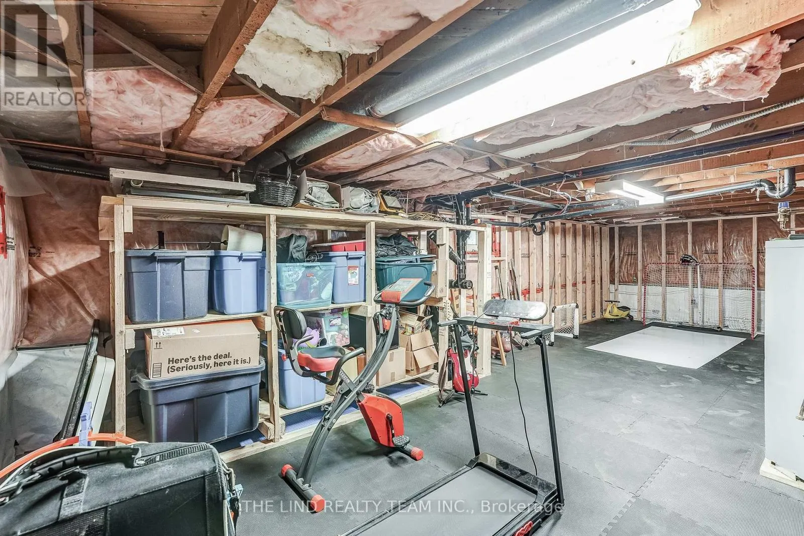19505 BATHURST STREET