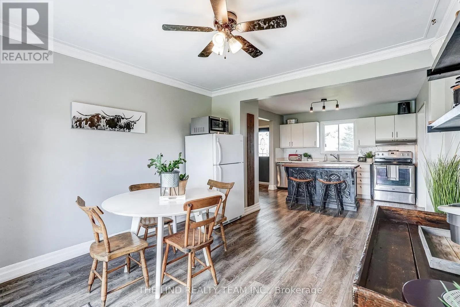 19505 BATHURST STREET