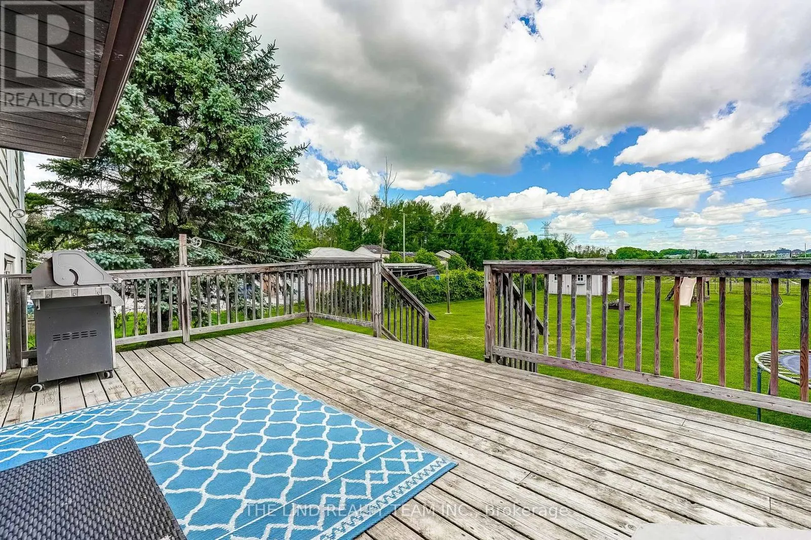 19505 BATHURST STREET