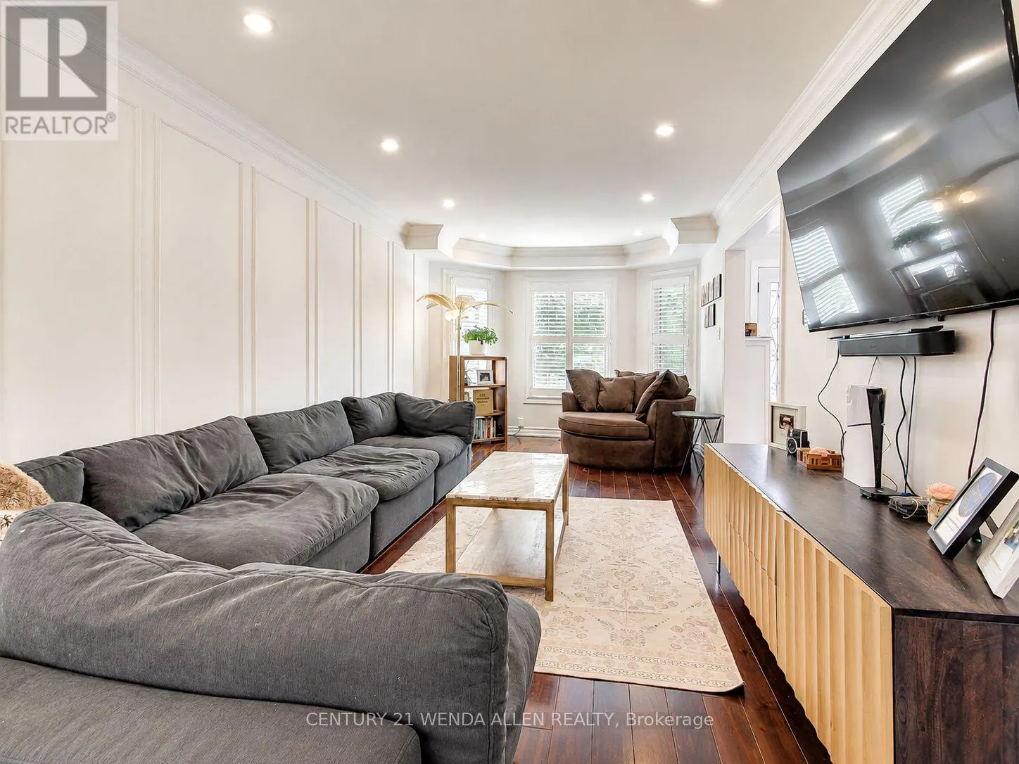 156 GWENDOLYN BOULEVARD
