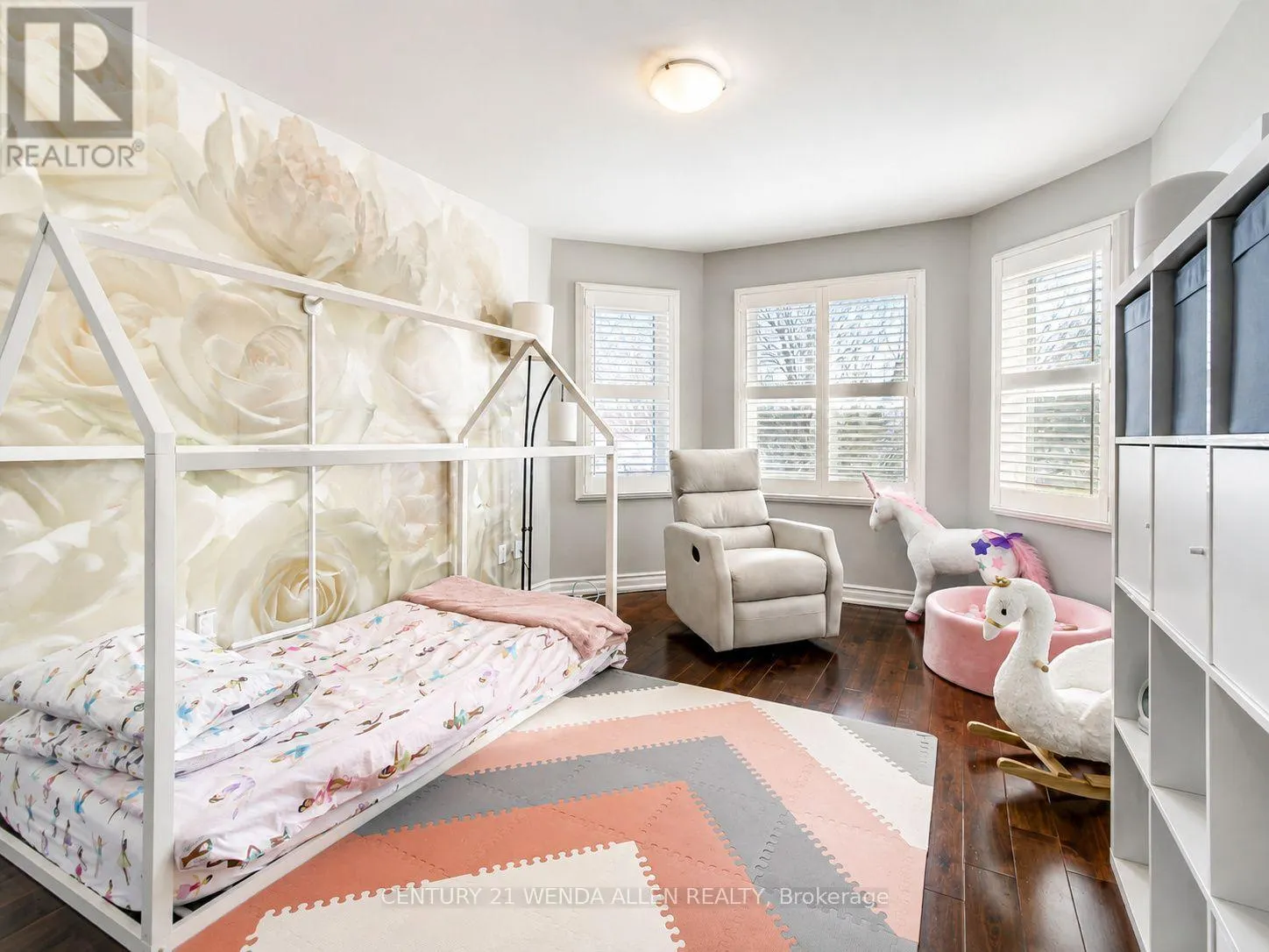 156 GWENDOLYN BOULEVARD