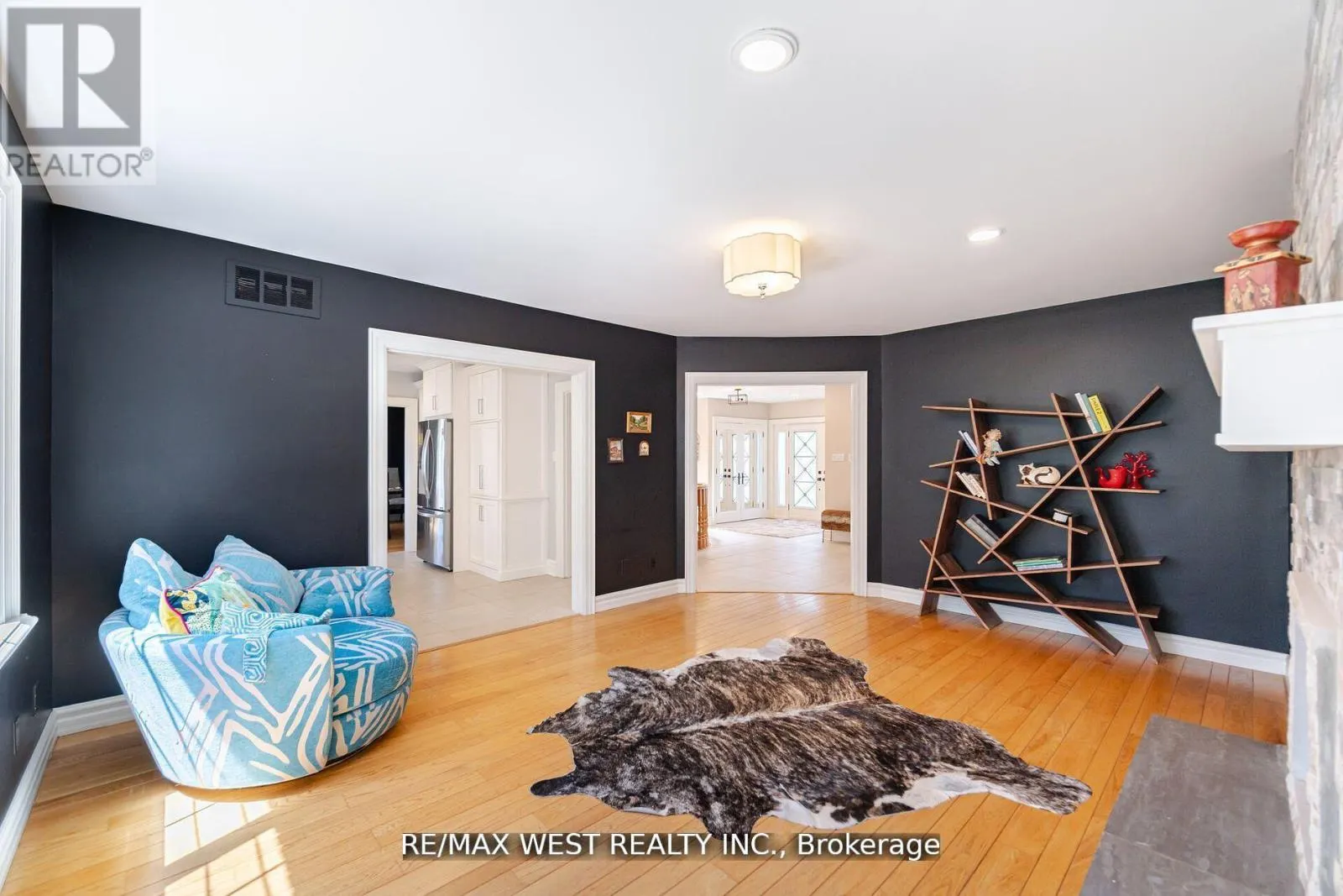 7 STEWART CRESCENT
