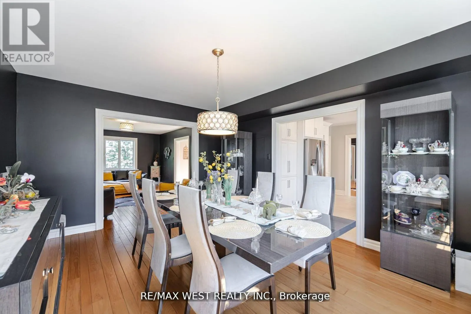 7 STEWART CRESCENT
