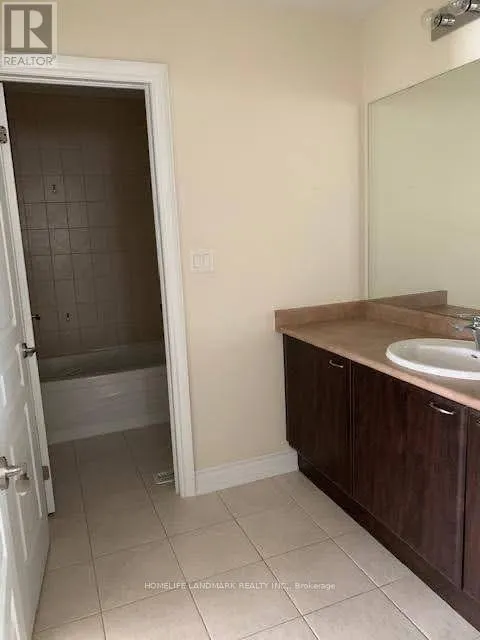 112 - 30 WYNDANCE WAY