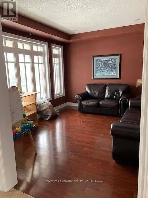 112 - 30 WYNDANCE WAY