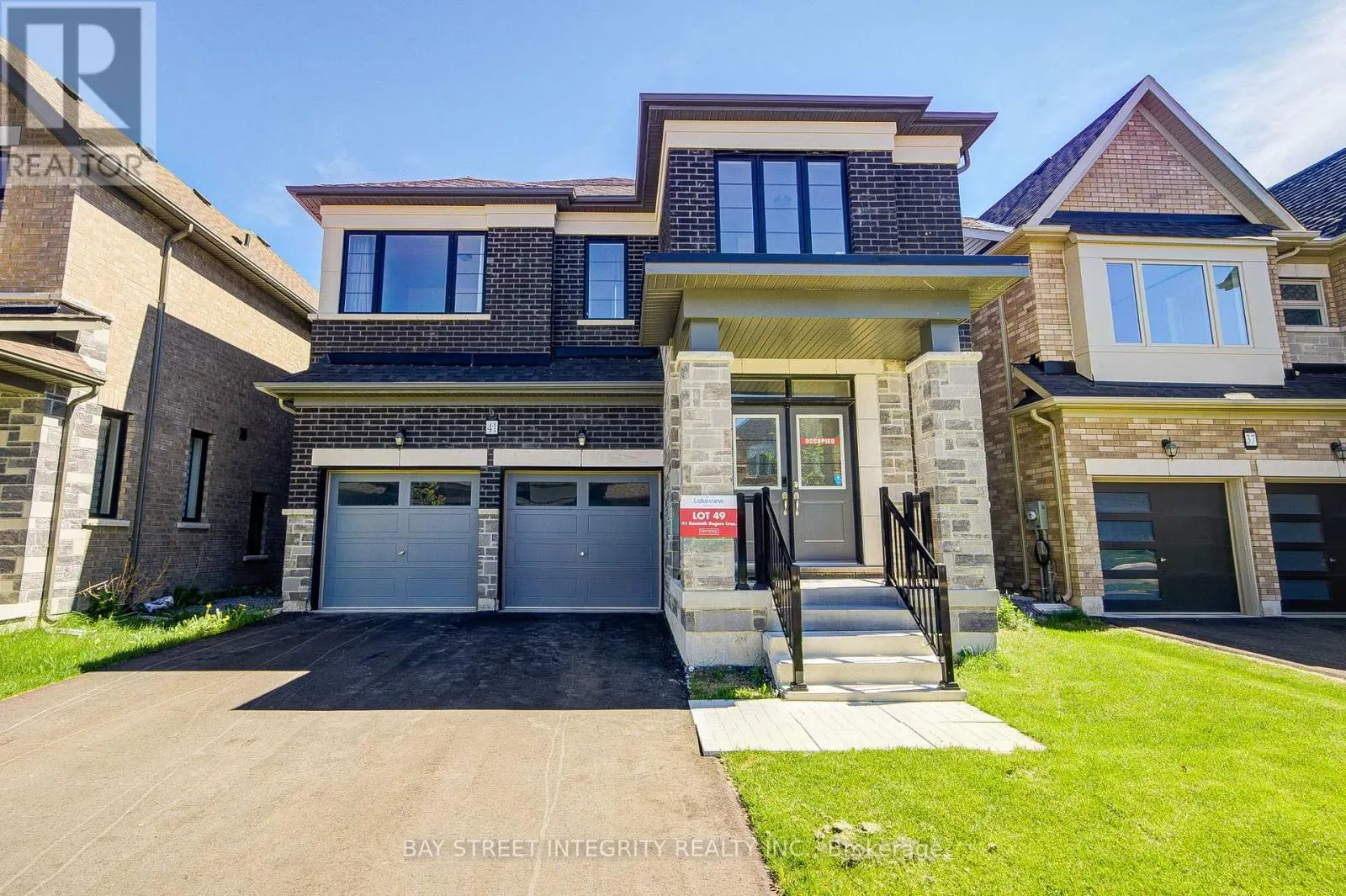 41 KENNETH ROGERS CRESCENT
