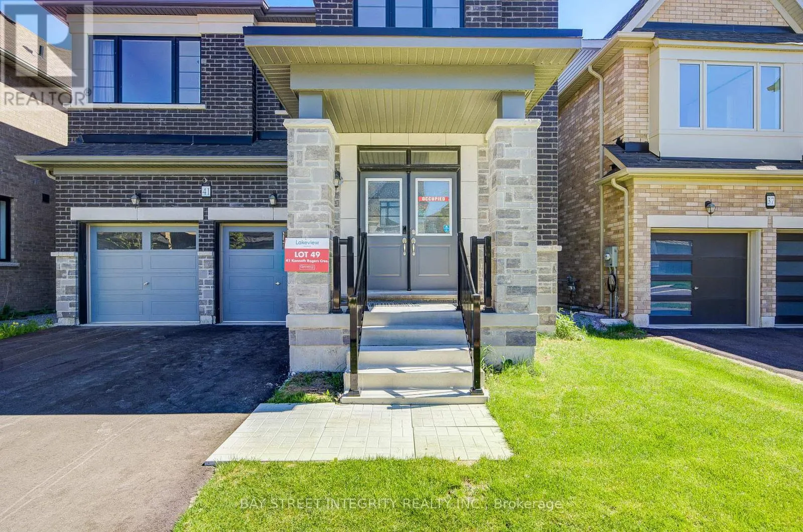 41 KENNETH ROGERS CRESCENT