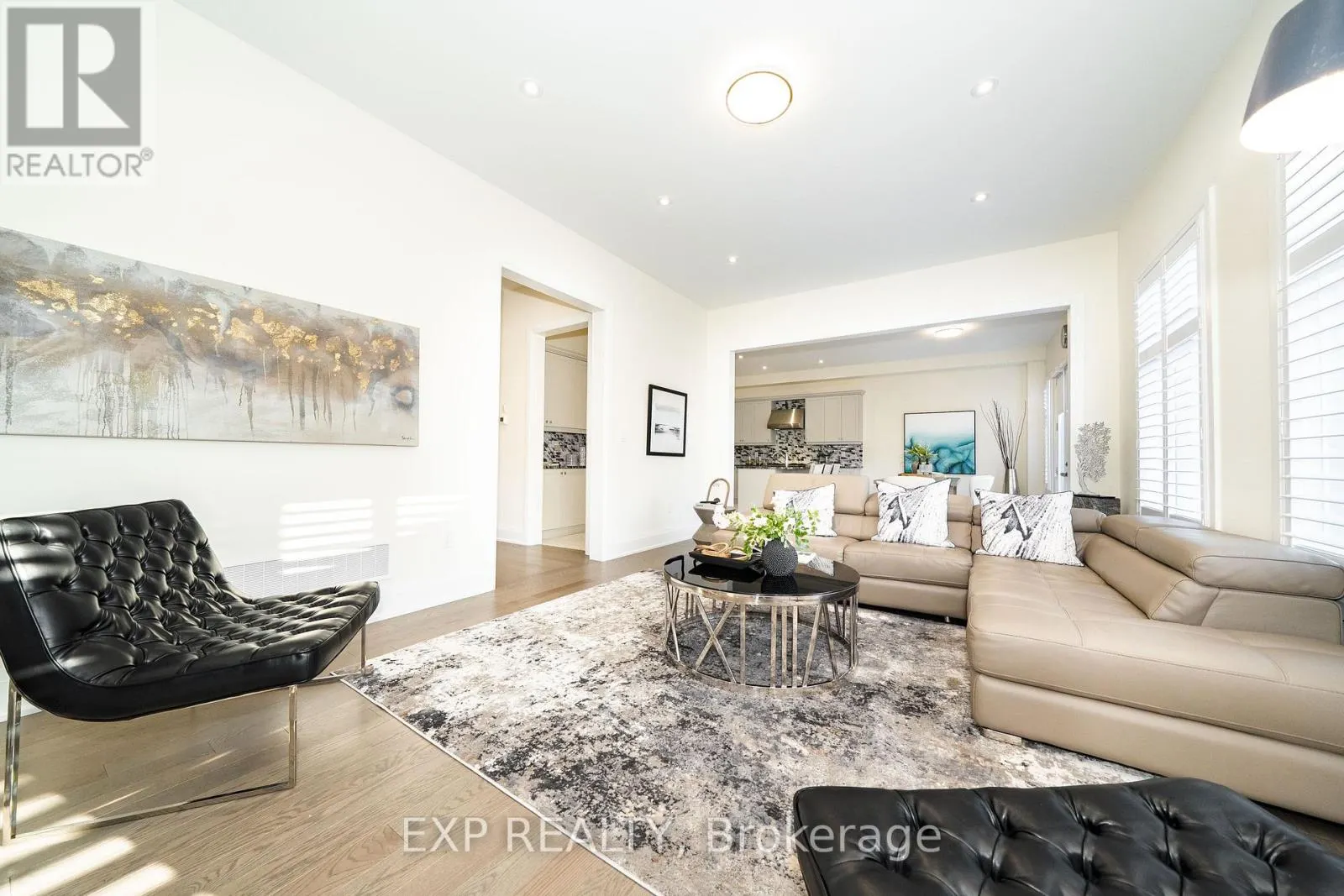38 BUD LEGGETT CRESCENT