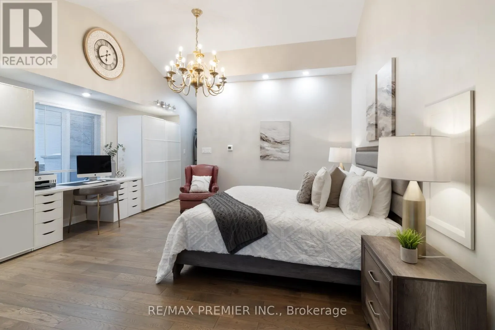 60 NOBLEVIEW DRIVE