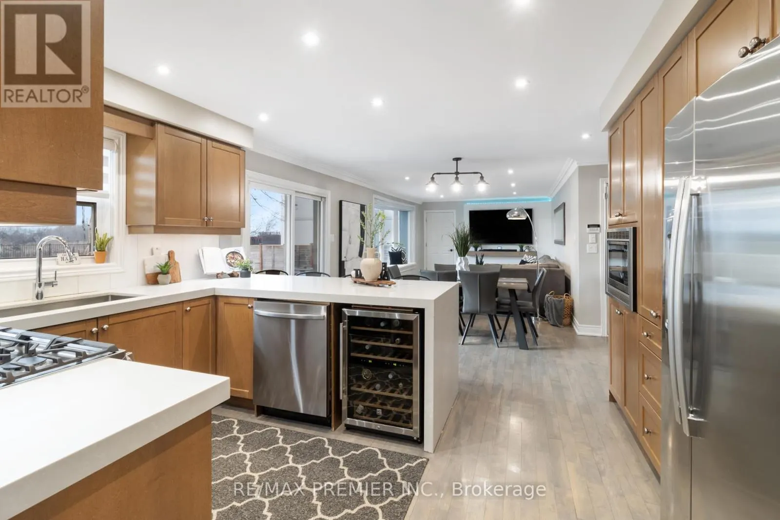 60 NOBLEVIEW DRIVE